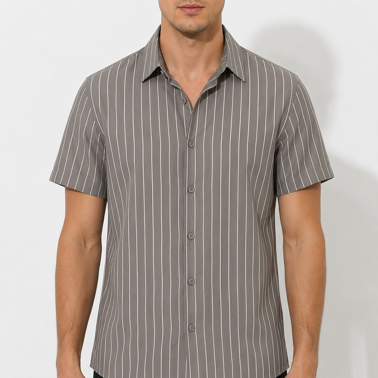 Carlos | Camisa Manga Corta Hombre Con Cuello Cubano Y Rayas Verticales | Casual